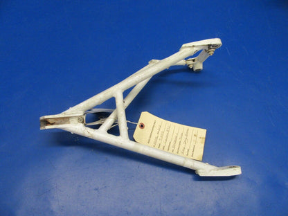 Cessna T310Q Truss Assy Drag Brace P/N 5042002-1 (0319-354)