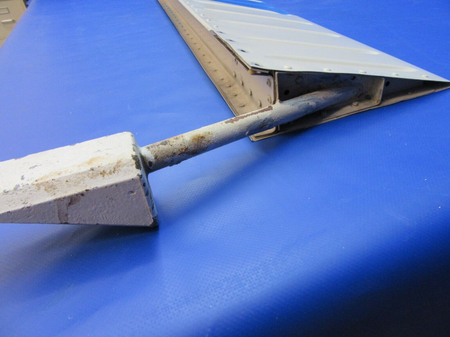 Piper PA-28 LH Aileron P/N 35640-24 (0223-212)