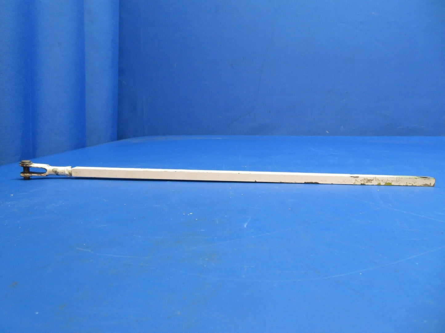 Lake LA-4-200 Rod Assy Main Gear Uplatch P/N 1-4100-5 (1222-950)