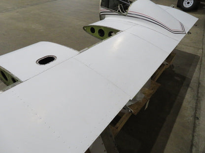 1978 Piper PA-34-200T Seneca LH Wing P/N 37093-03 (0423-104)