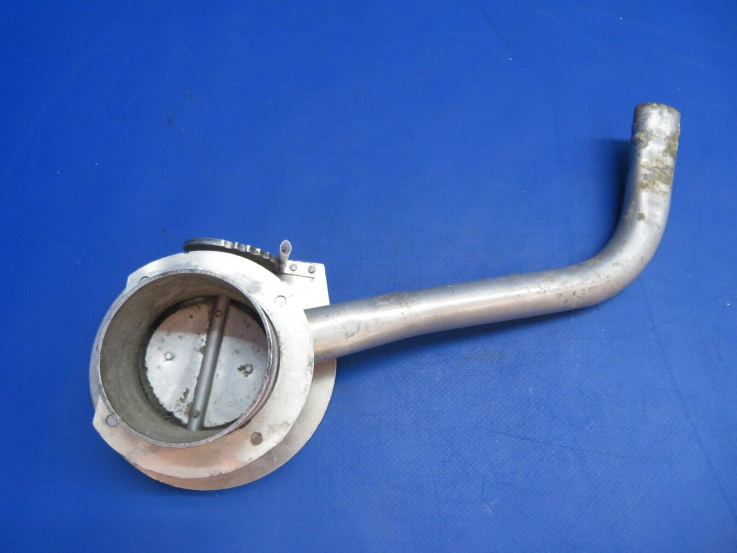 Piper PA-28-180 Cherokee Vent Assy FWD LH & RH P/N 68416-00 (0323-704)