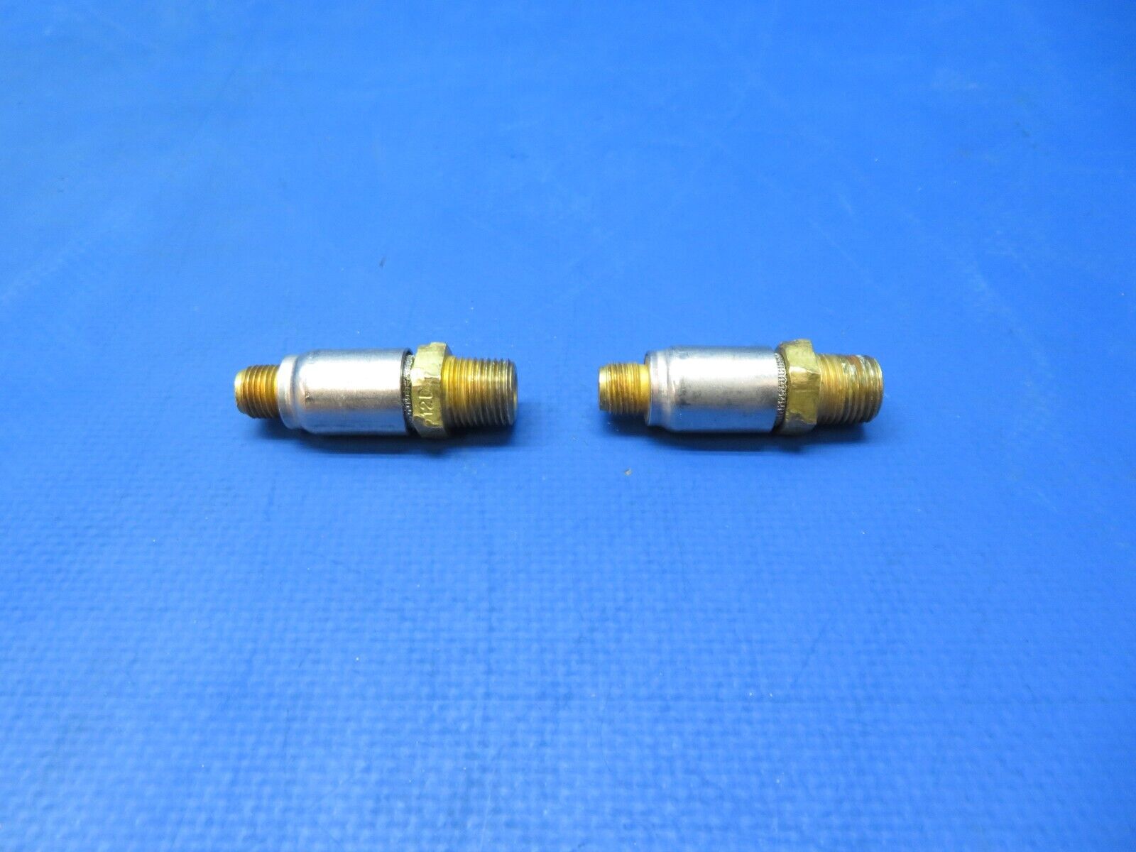 Continental 12D Fuel Injection Nozzle LOT OF 2 (1023-367)