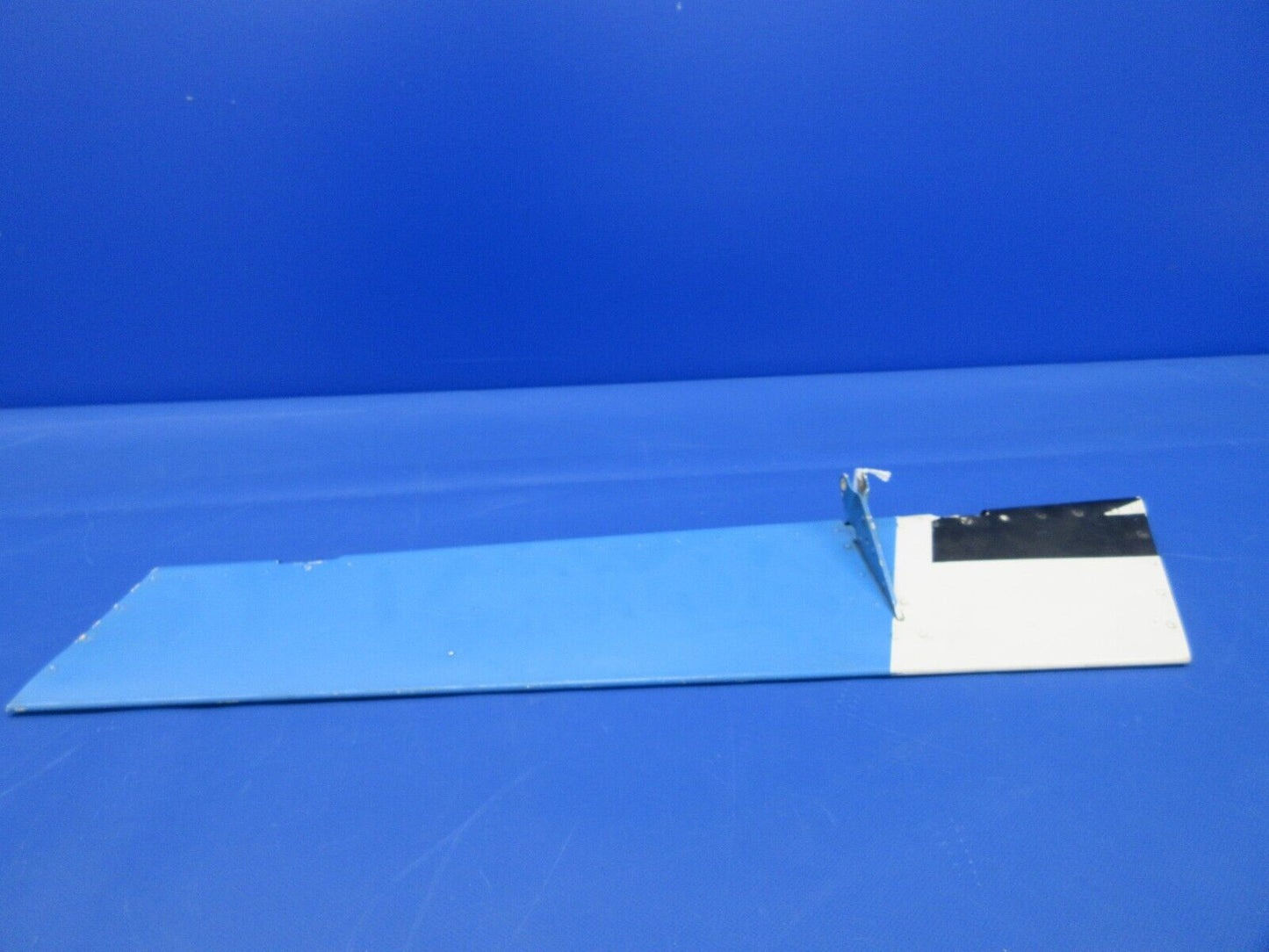 Piper PA31-350 Navajo Rudder Trim Tab Assembly P/N 400008-00 (0224-1373)