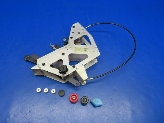 Diamon DA40-180 Throttle Quadrant Assy P/N D41-7103-00-00-1-WIP (0320-164)