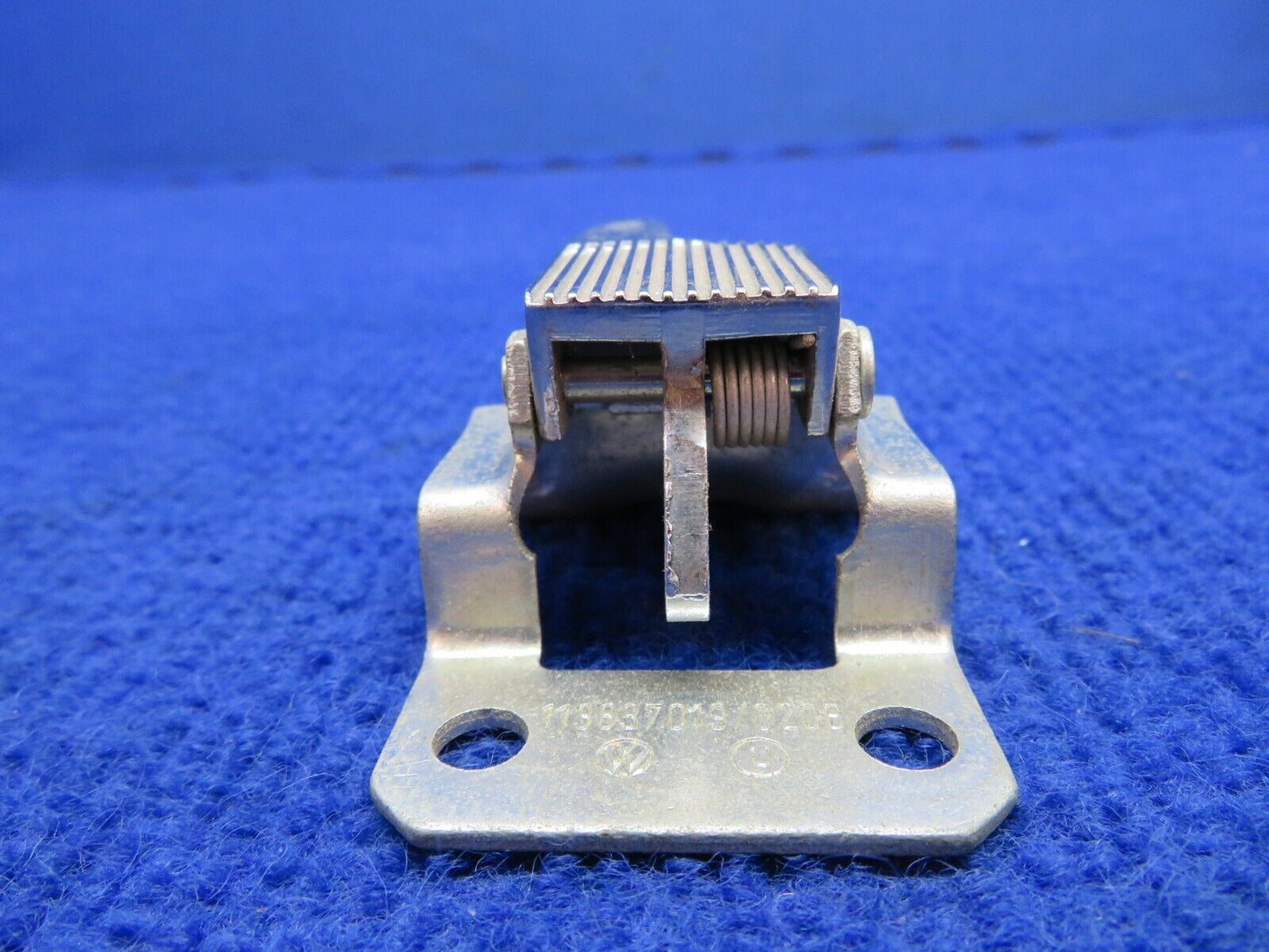 Piper Door Handle P/N 464-046 NOS (0822-572)