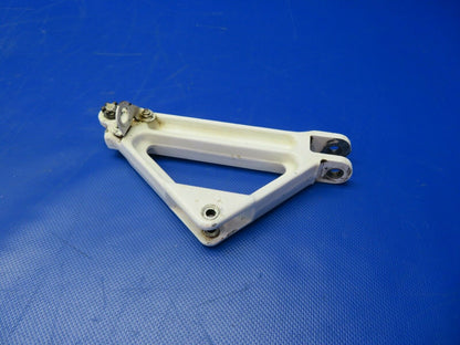 Piper PA-24-250 Comanche Link Main Gear Side Brace RH P/N 20767-000 (1121-107)
