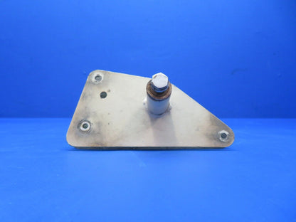 Cessna 188B AGpickup RH Aileron Bellcrank Assy P/N 1660415-2 (0723-588)