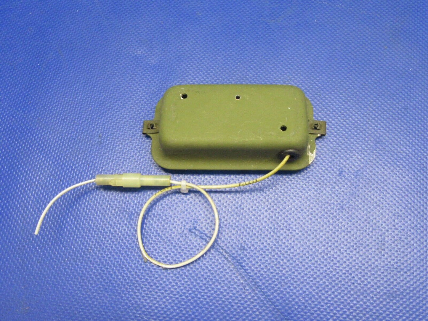 Cessna 210 / P210N Reflector Courtesy Light 24V 0413140-5 (0521-318)