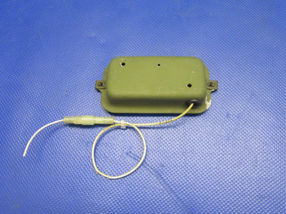 Cessna 210 / P210N Reflector Courtesy Light 24V 0413140-5 (0521-318)