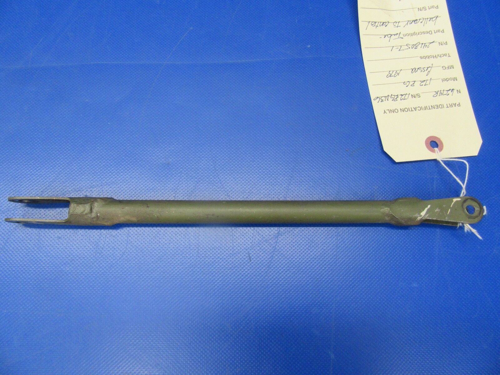 Cessna 172RG Tube Bellcrank to Control Column P/N 2413057-1 (0618-286)