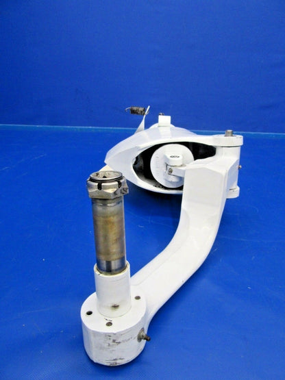 Beechcraft / Beech Sierra Nose Gear Assembly P/N 169-820000-601 (0918-266)
