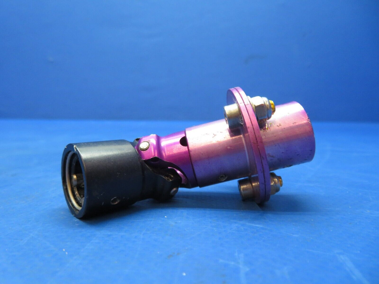 Diamond DA-42 Universal Joint Fuel Selector P/N UJA-2 (0623-560)