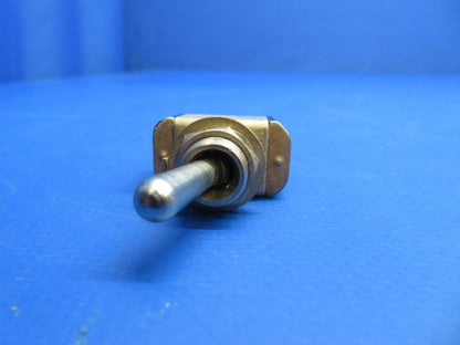 Beech C-35 Bonanza Toggle Switches P/N W31-X2M1G-15 LOT OF 3 (1222-524)