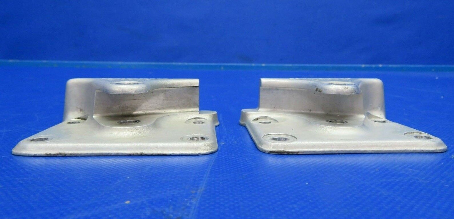 Cessna 310 Nose Wheel Bracket Block LH & RH 0842105-498, 0842105-497 (0520-358)