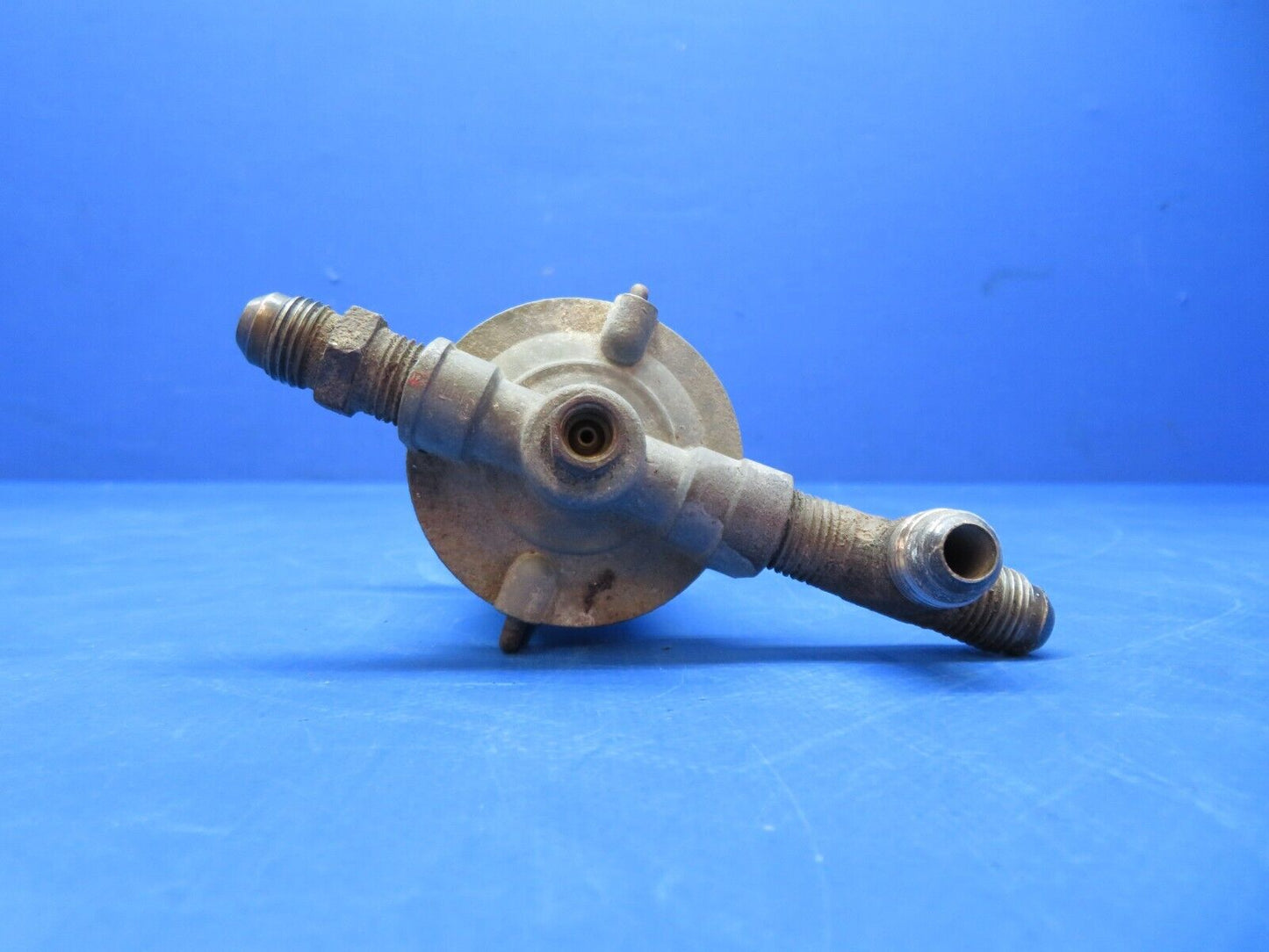 Piper PA-28-180 Fuel Gascolator Assy P/N 62301-03 (0723-718)
