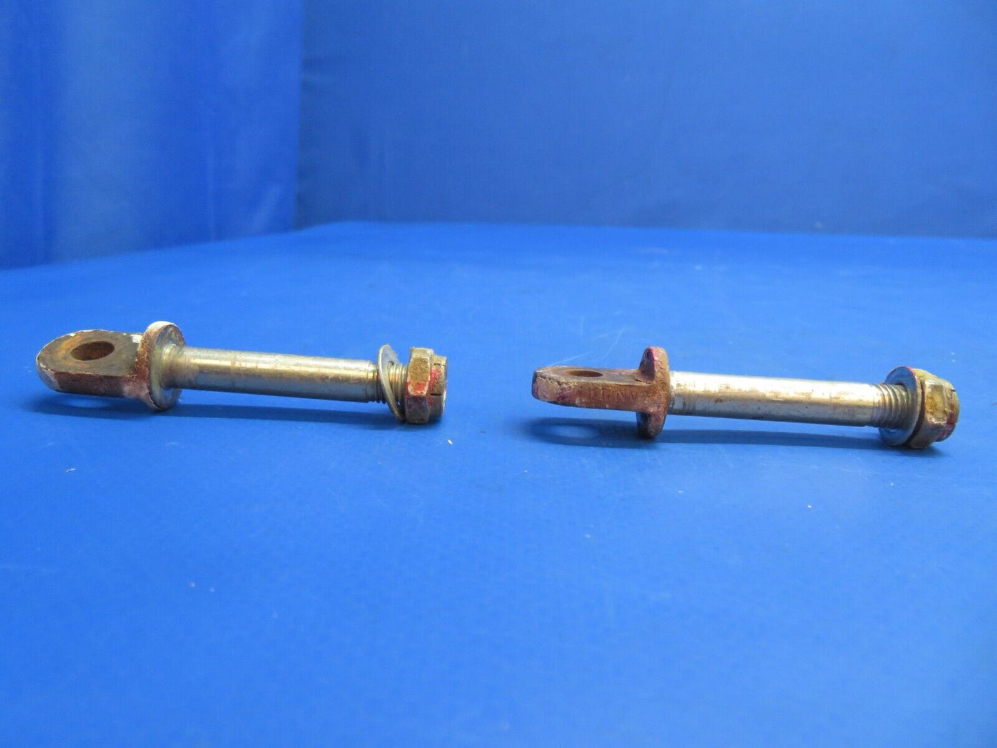 Piper PA-28-180 Cabin Door Pins & Strike Plates P/N 68353-00 LOT (0323-742)
