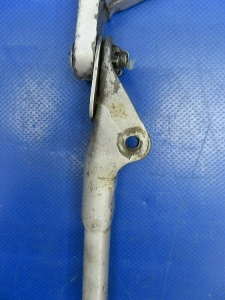 Beech Baron 95-A55 Landing Gear Door Actuator Rod & Arm RH 45-815003-1 (0420-404