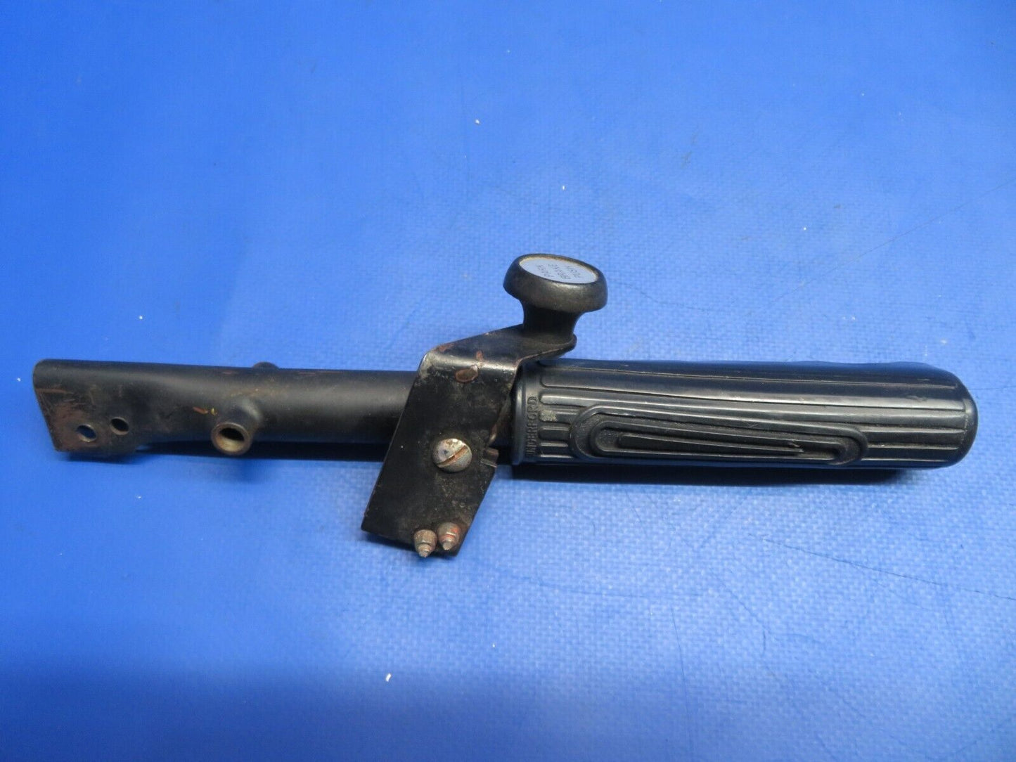 Piper PA-28-180 Cherokee Parking Brake Handle Assy P/N 63357-00 (0323-738)