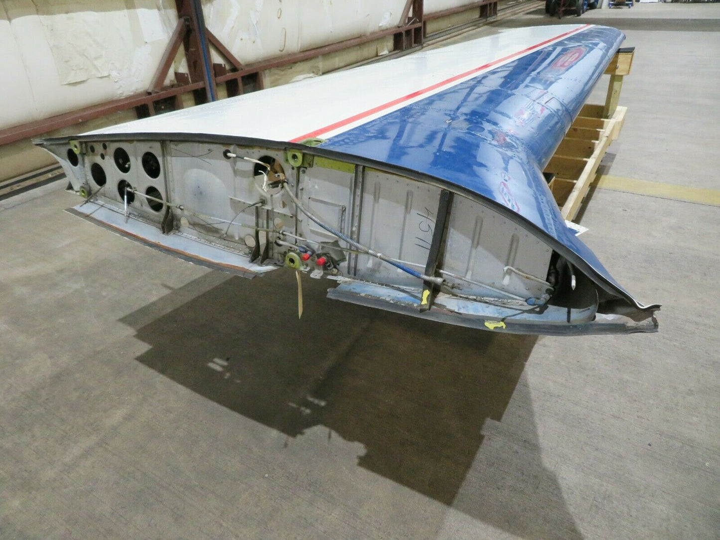 Low Time Beech 1956 G35 Bonanza S/N D-4511 LH Wing 35-115388-SA103 (1020-529)