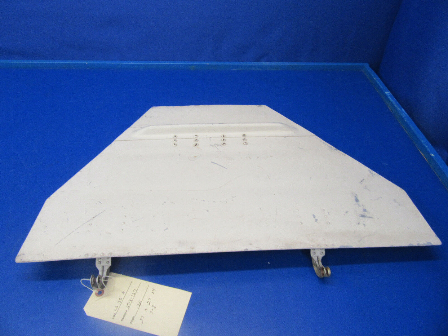 Beech Baron / Bonanza Main Gear Door RH OTBD P/N 35-815055-69 (0518-137)