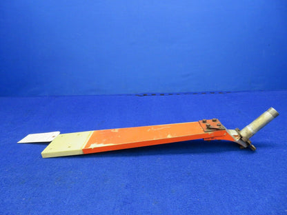 Grumman AA-1A Main Landing Gear Strut RH w Axle PN 701055-1, 701042-1 (0322-422)