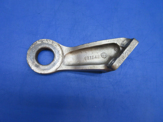 Continental E-225 RH Front Engine Mount Bracket P/N 531242 (0923-800)