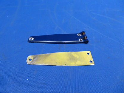 Rockwell Commander Cabin Door FWD LWR Hinge P/N 43723-3 (1020-520)