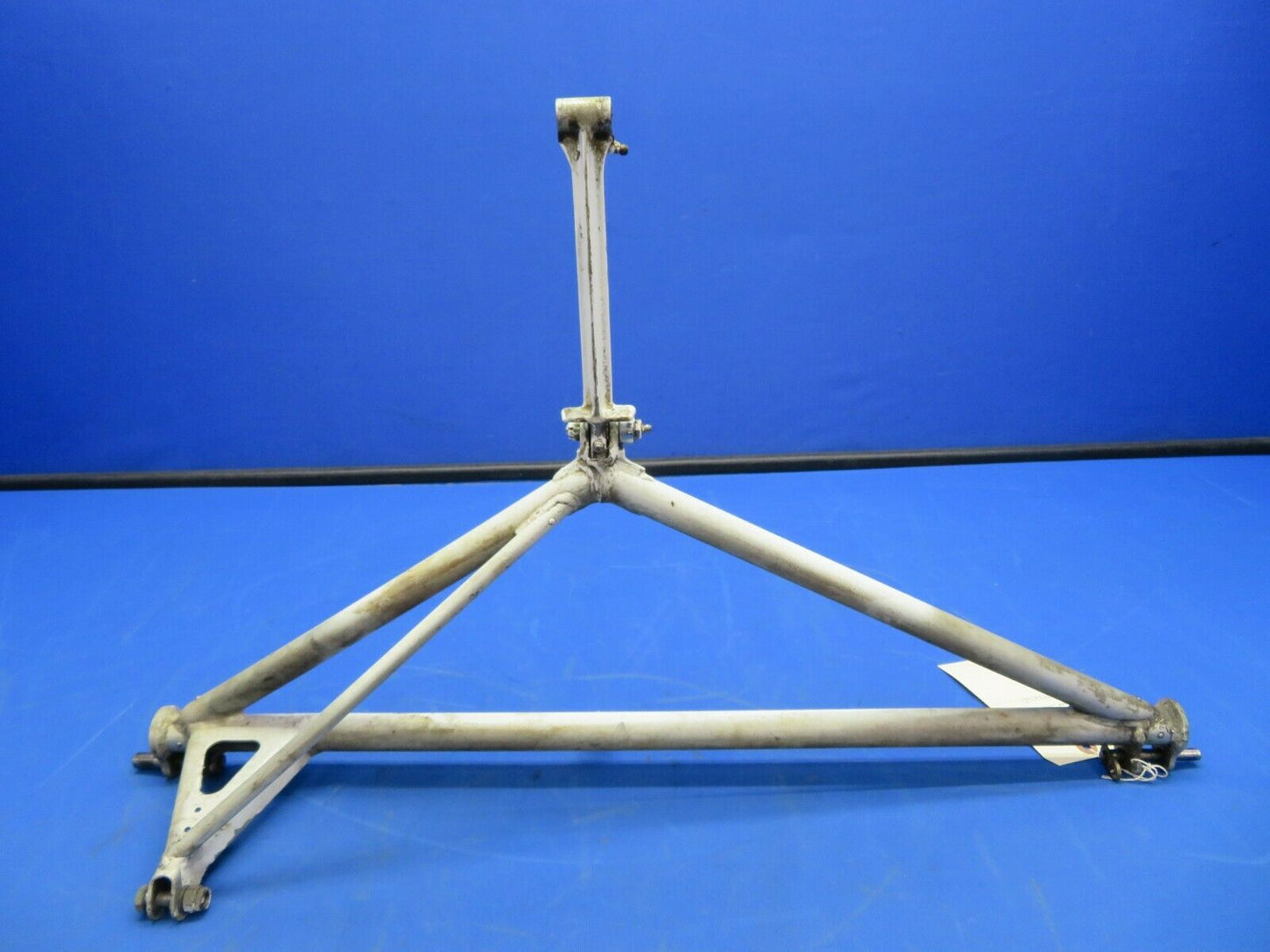 Beech Bonanza G35 Brace Main Landing Gear Retract RH 35-815102-1 (1120-03)