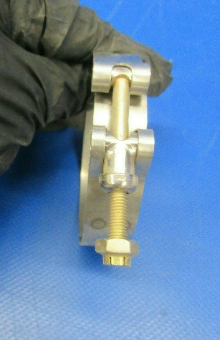 NuCo Clamps  P/N 1184-270SH LOT OF 10 NOS (0419-56)
