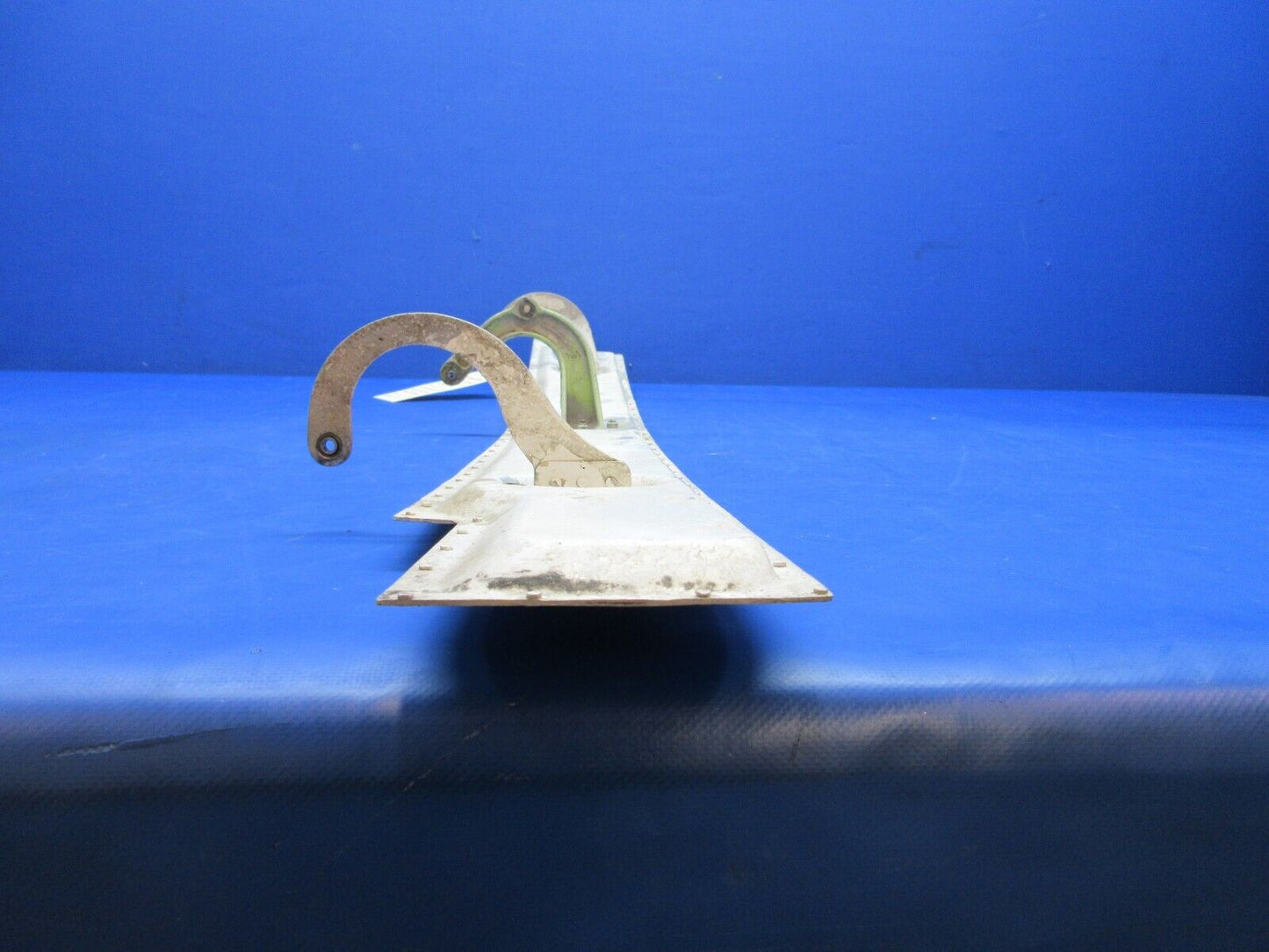 Cessna 310 / 310F LH Nose Gear Door Assy P/N 0813300-1 (1123-727)