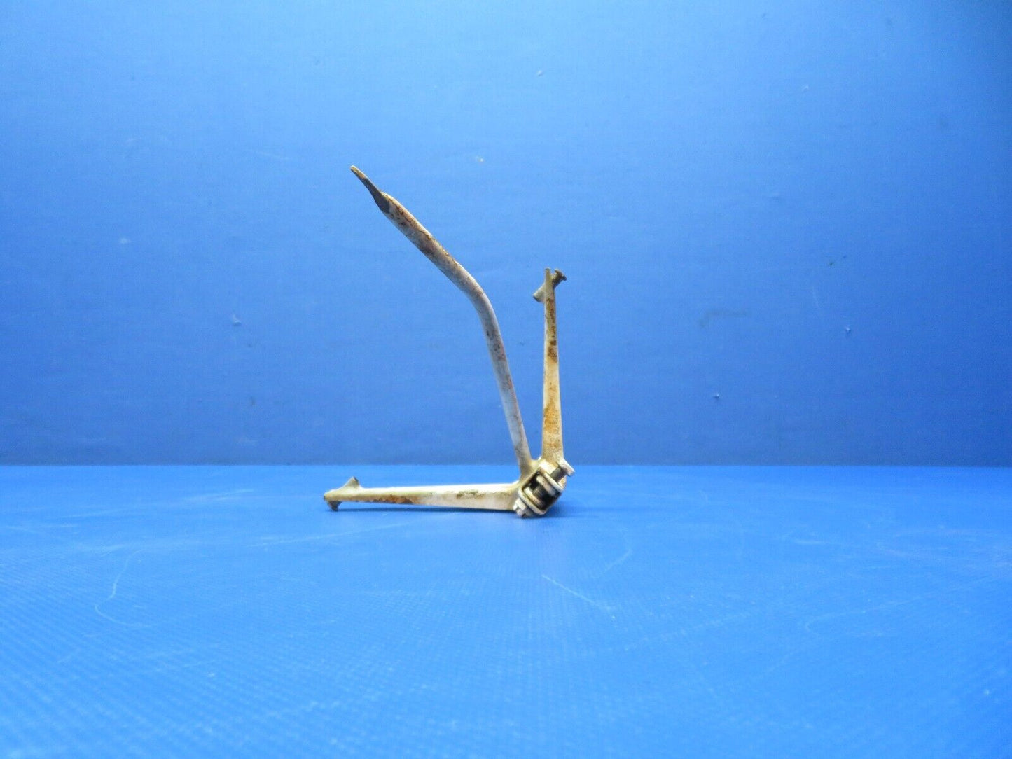 Piper PA-24-180 Stabilator Tab Control Bellcrank P/N 20836-00 (1223-267)