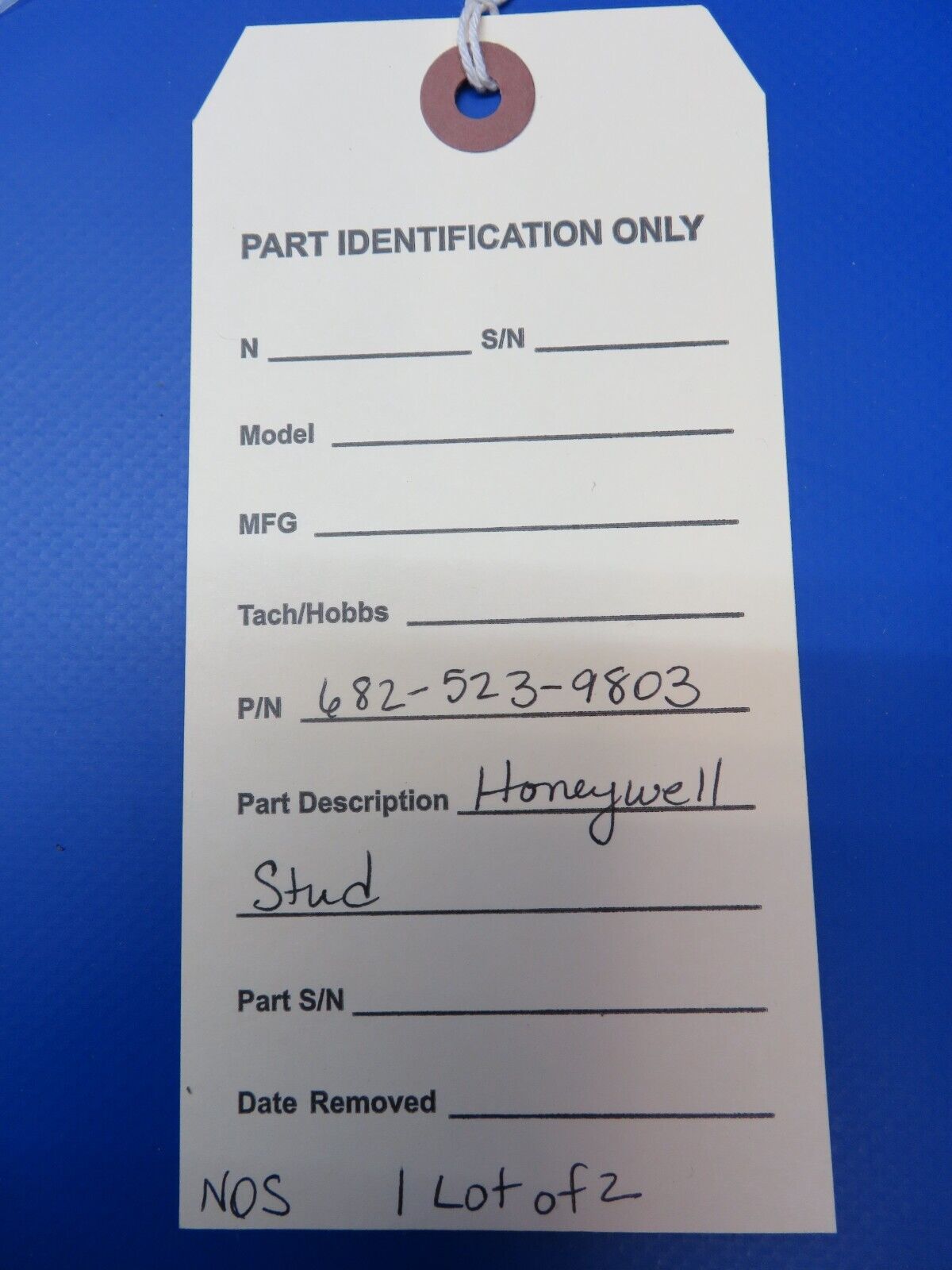 Honeywell Stud P/N 682-523-9803 LOT OF 2 NOS (1022-344)