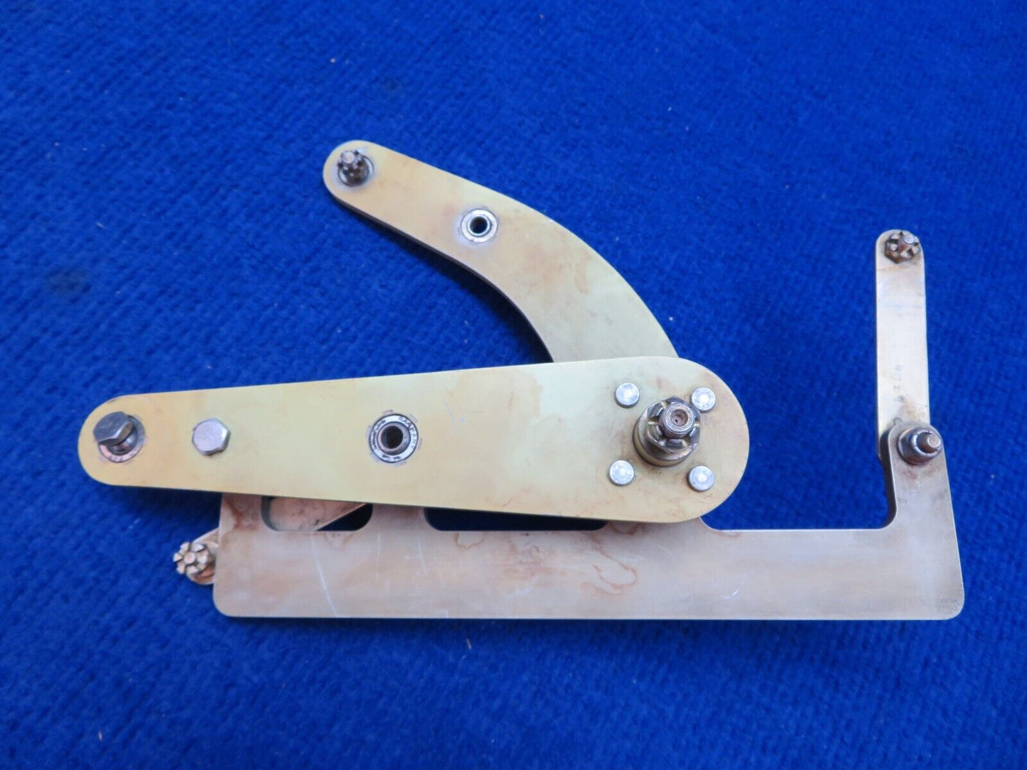 Socata Central Lever Assy Bellcrank w/ S-Tec Bracket P/N 27000012 (0622-967)