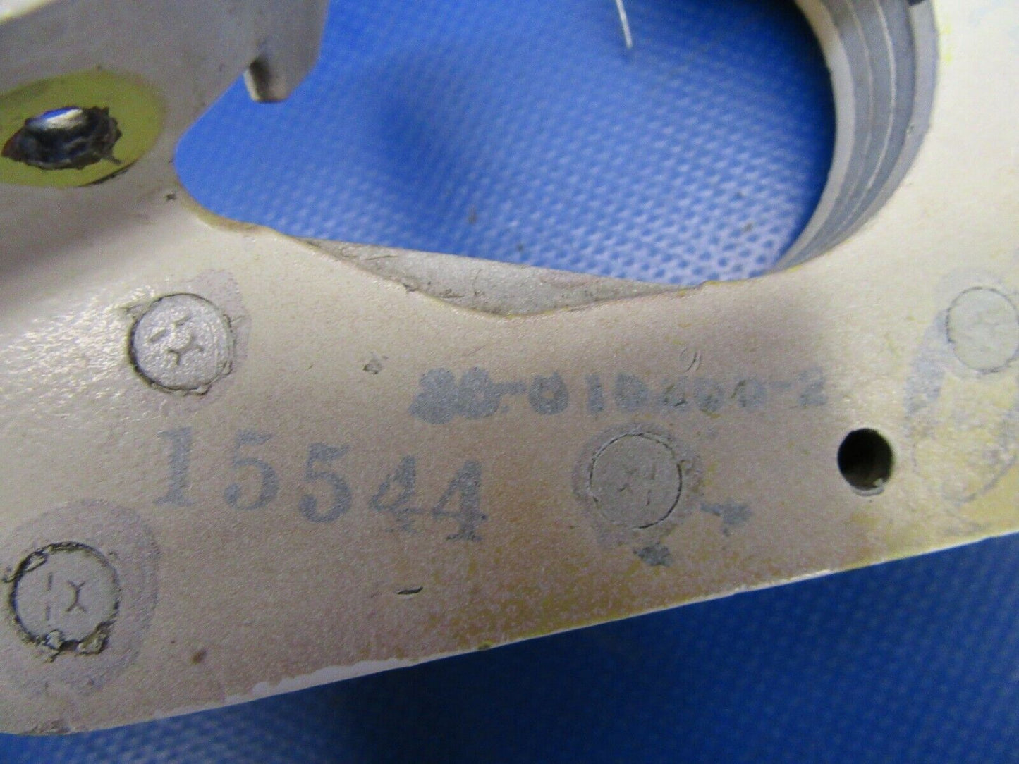 Beech Bonanza A36 Hinge Assy MLG Door FWD INBD RH P/N 35-815266-2 (0719-56)
