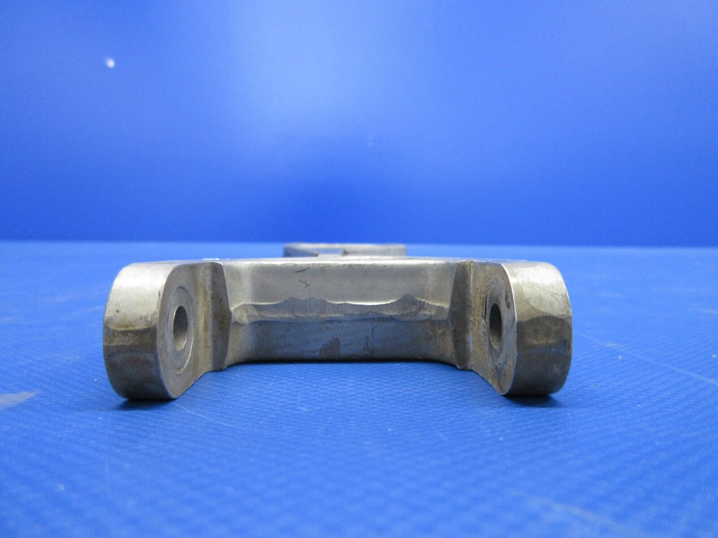 Piper PA23 Aztec Scissor And Bushing Assembly P/N 752-914 (0224-1237)