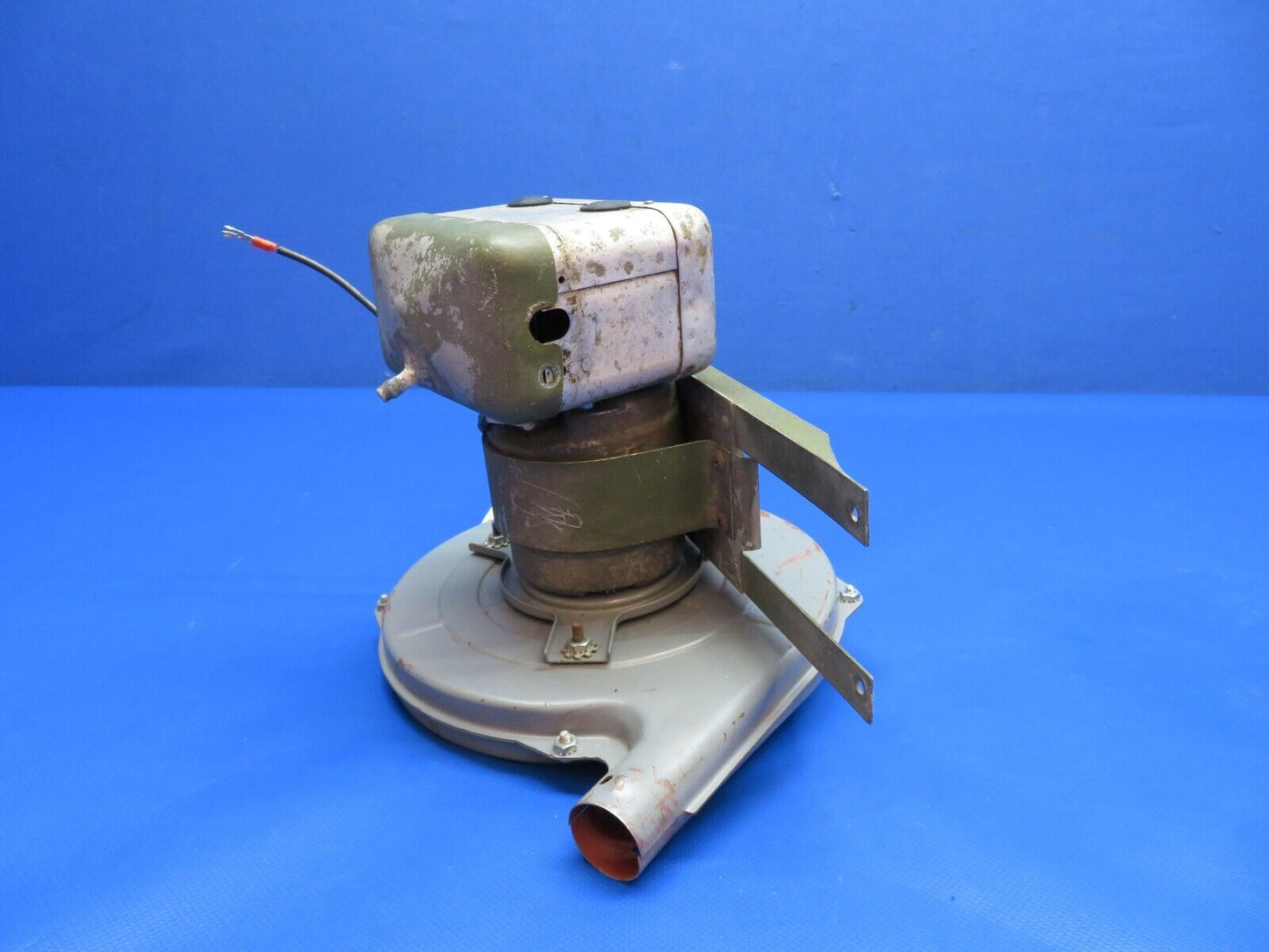 Cessna 310 Cabin Heater Blower Fuel Pump Shroud P/N 0813865-1 TESTED (1223-1040)