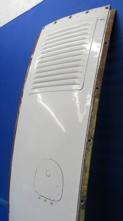 Piper Seneca II Top Center Cowl P/N 37207-101, 67995-002 (0818-255)