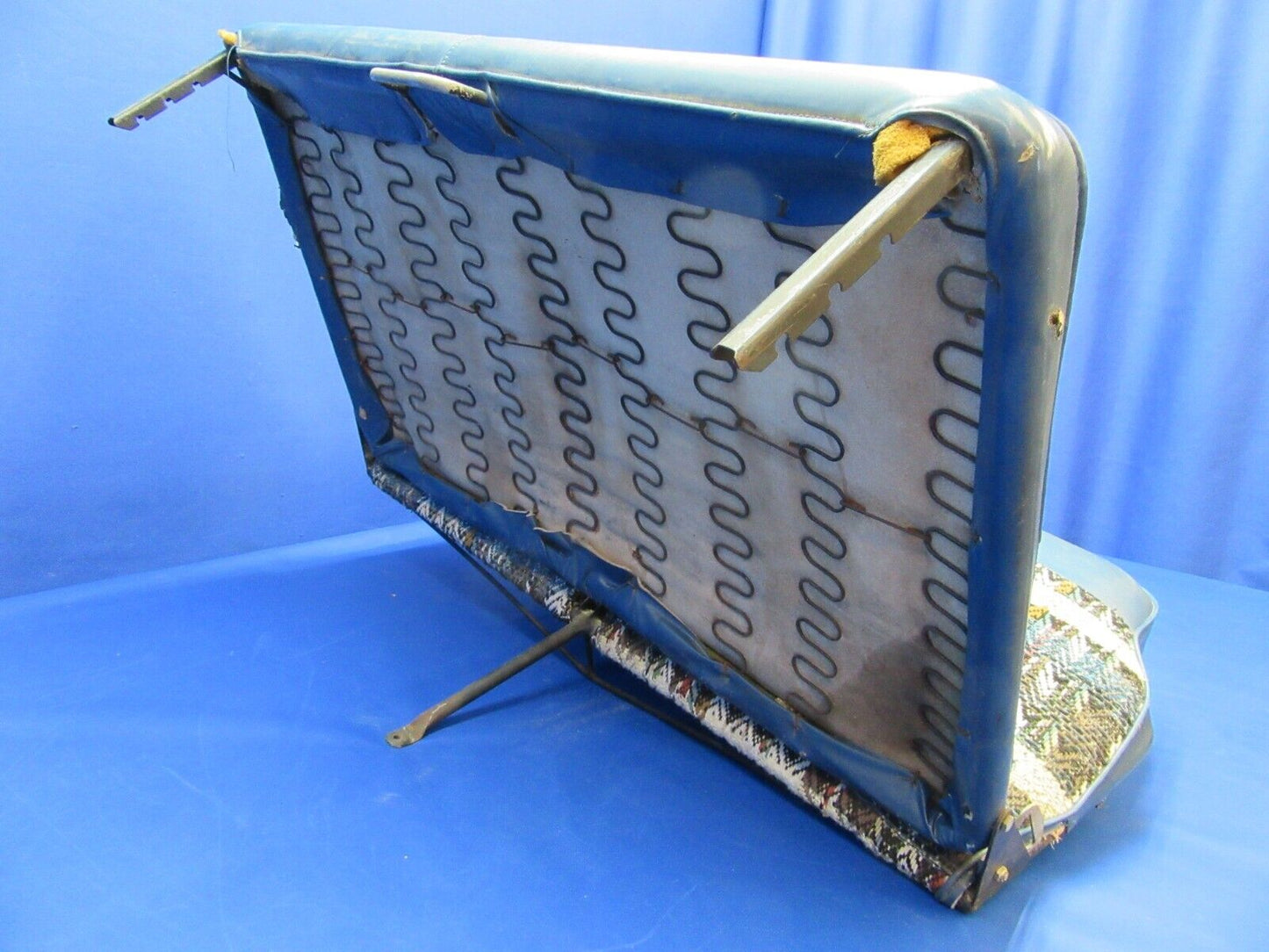 Early Cessna 172 Rear Bench Seat Assy P/N 0500104 (0523-13)
