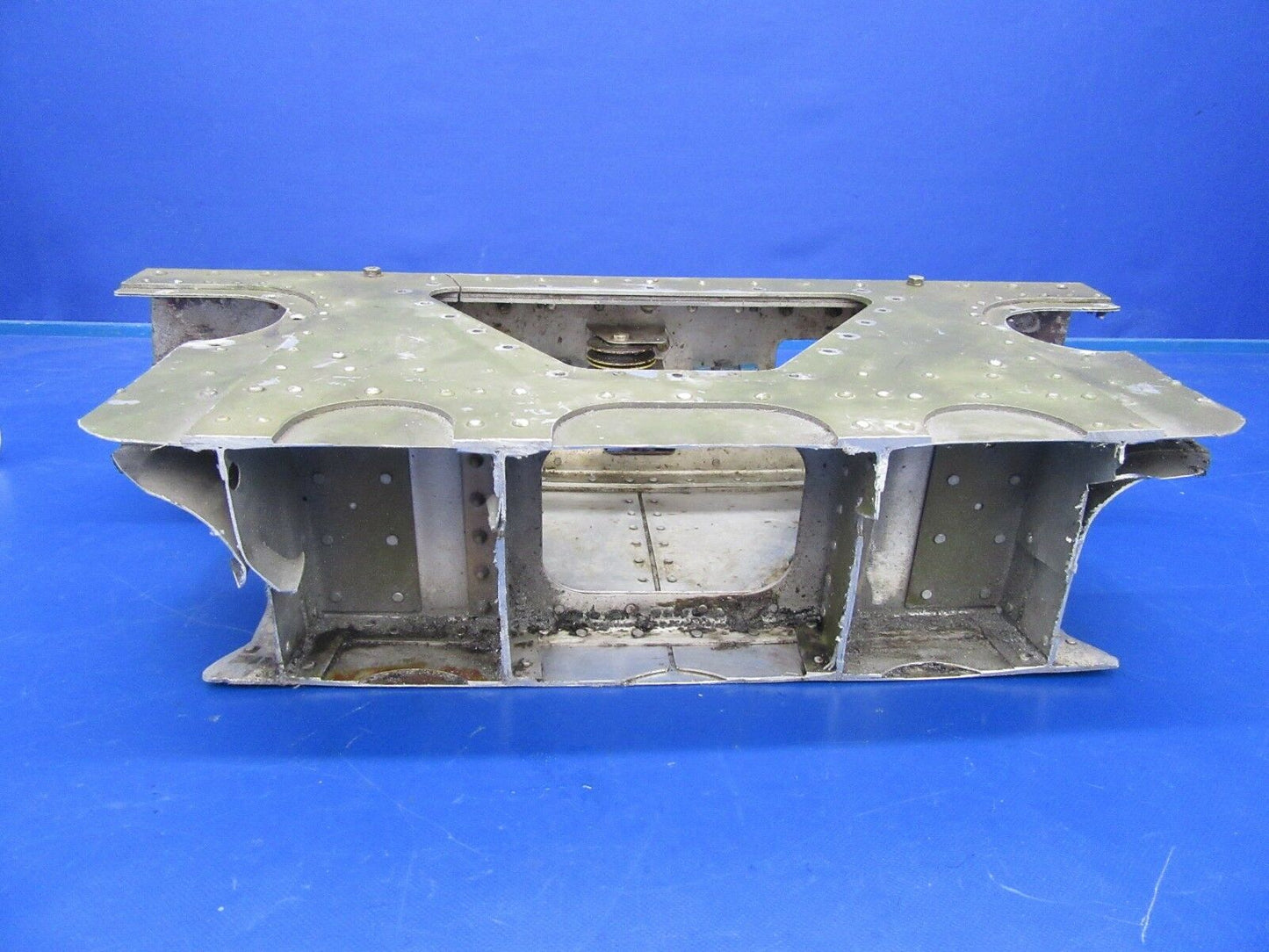 Cessna R182 Supports w/ Bearings LH & RH INBD 1241607-9, 1241607-10 (1218-276