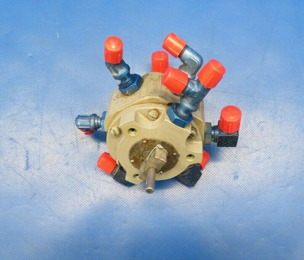 Beech Baron 95-B55 Fuel Selector Valve LH P/N HE825-2 (0320-111)