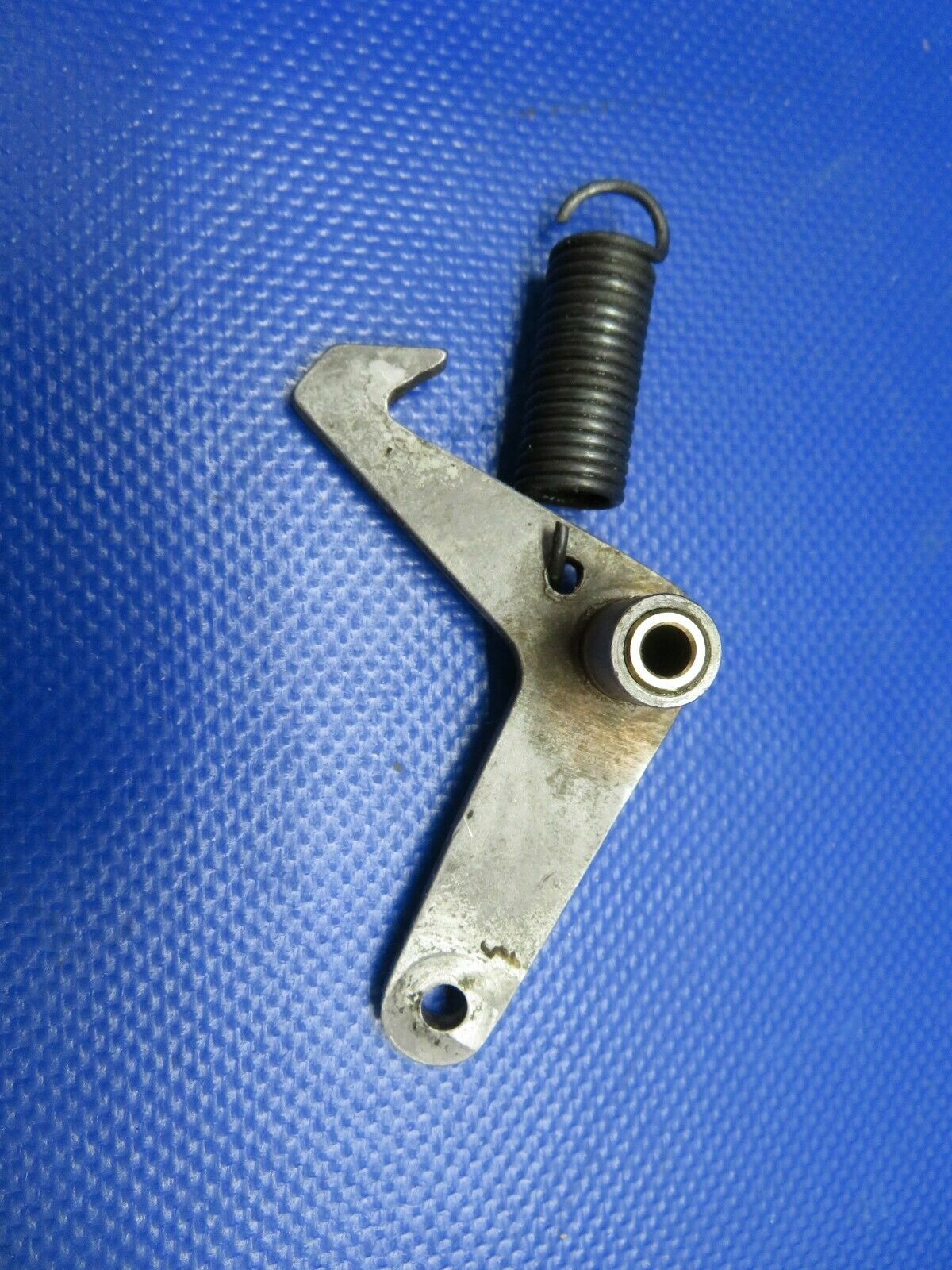 1960 Cessna 210 Latch Assy Main Gear LH P/N 1241024-1 (0221-310)