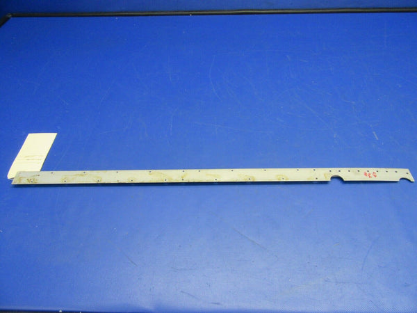 1956 Cessna 182 Seat Rail Co-Pilot OTBD P/N 0511293-4 (1021-386)