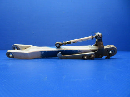 Cessna 401 / 401A RH Side Brace Assy MG Retract P/N 5041000-12 (0124-237)