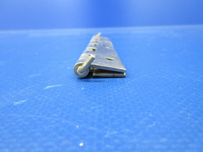 NOS Piper Aileron Hinge P/N 773667-16 (1223-670)