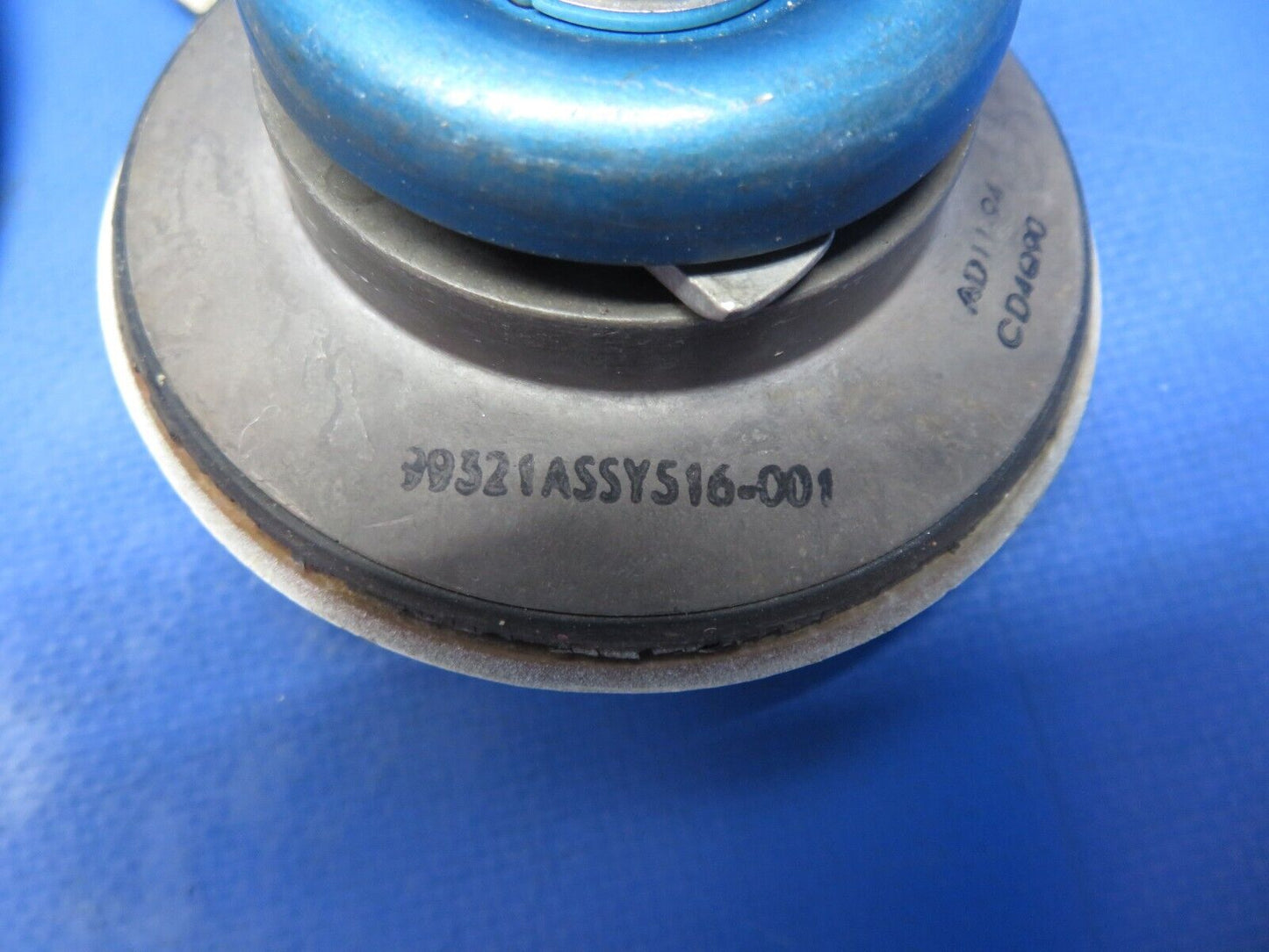 Cessna 310 / 310I RH Tip Tank Fuel Adapter w/ Cap P/N 0823410-2 (1023-125)