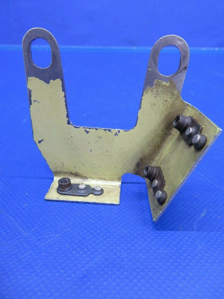 Beech Baron E-55 Prop Governor Control Bracket 96-940000-75 (0320-77)