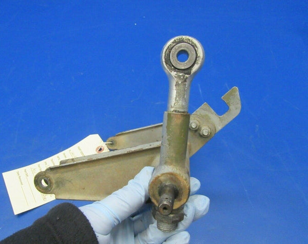 Cessna 310 / 310R Torque Tube Assy Uplock Nose Gear 0813300-200 (0319-15)