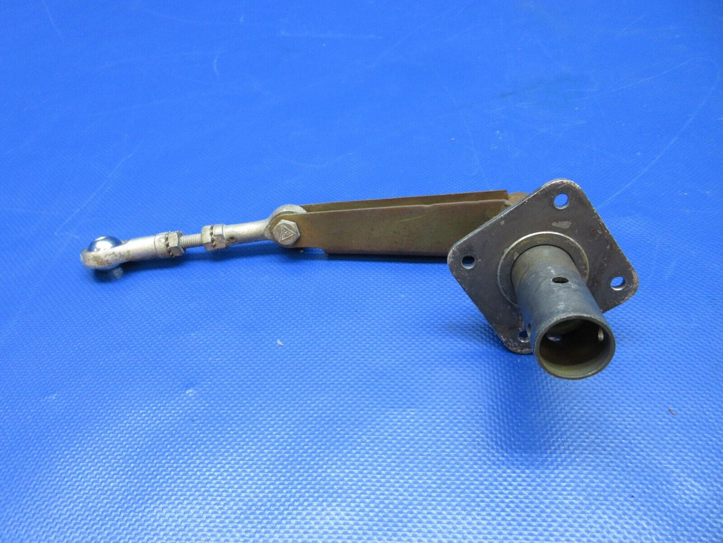 Cessna 337 / 337E RH Arm Assy MG Dorr Linkage w/ Rod P/N 1541031-6 (1223-1467)