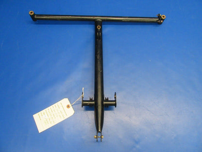 Piper PA-34-200T Seneca II Tee Bar Assy / Control Column P/N 62703-34 (1119-126)