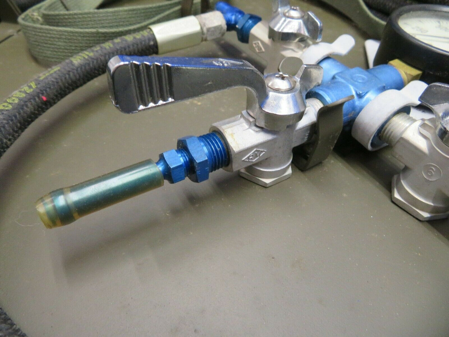 Gayston Bleed & Pressure Gauge Model 1366 MFG June 1965 (0720-892)